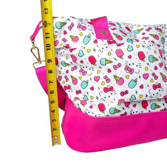 NWT Sanrio Hello Kitty Ice Cream Travel Bag Carry-On / Beach Tote🍦🎀🧳 - Picture 16 of 16